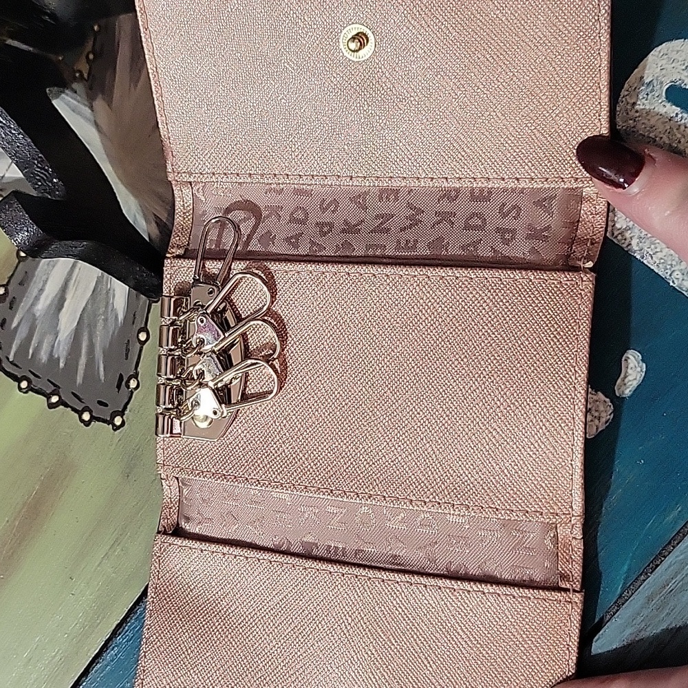 Kate Spade Women's Gold Wallet/keyholder - Picture 4 of 4